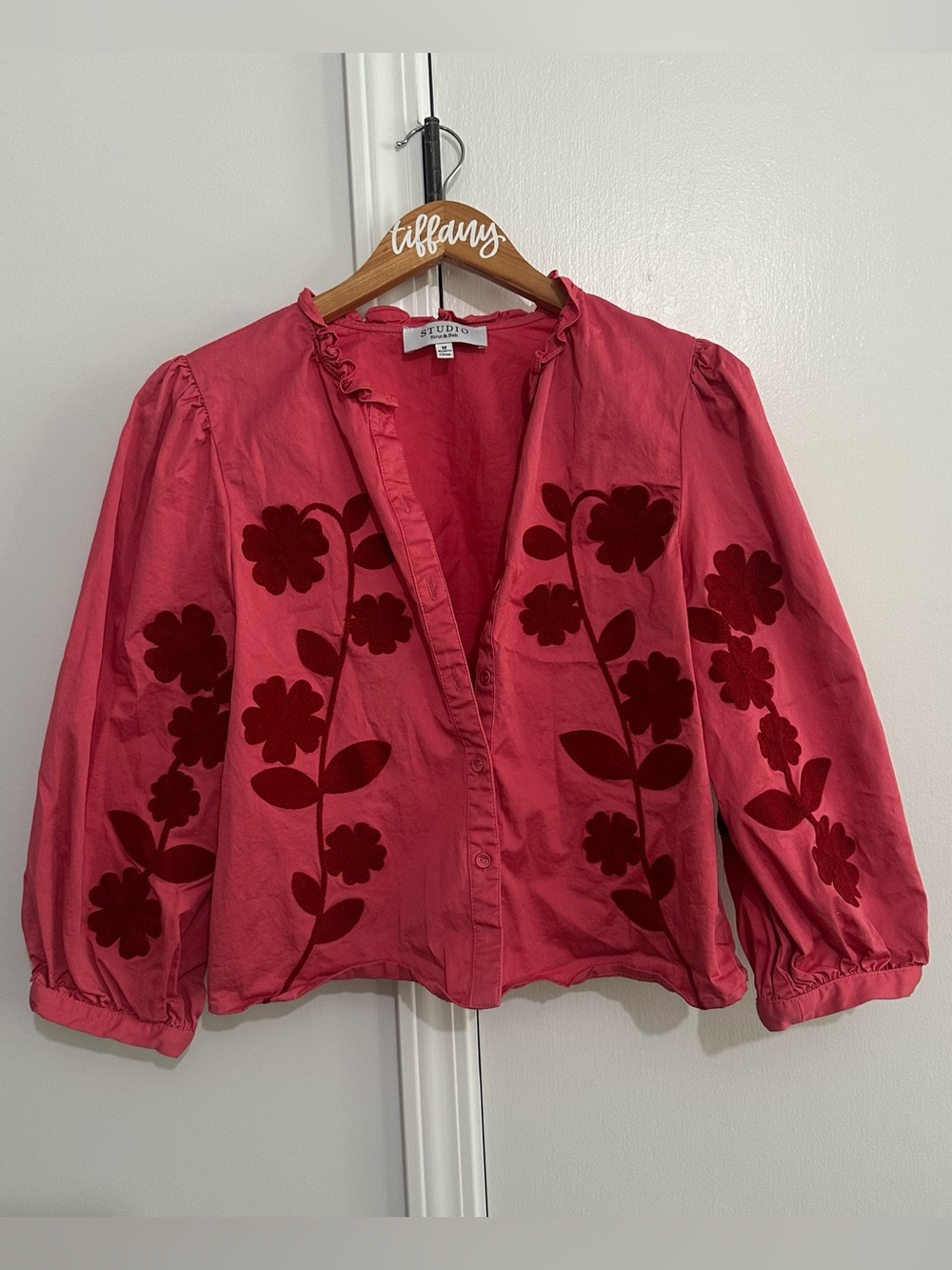 Studio Strut & Bolt Floral Velvet-Appliqué Button-Down Blouse in Rose